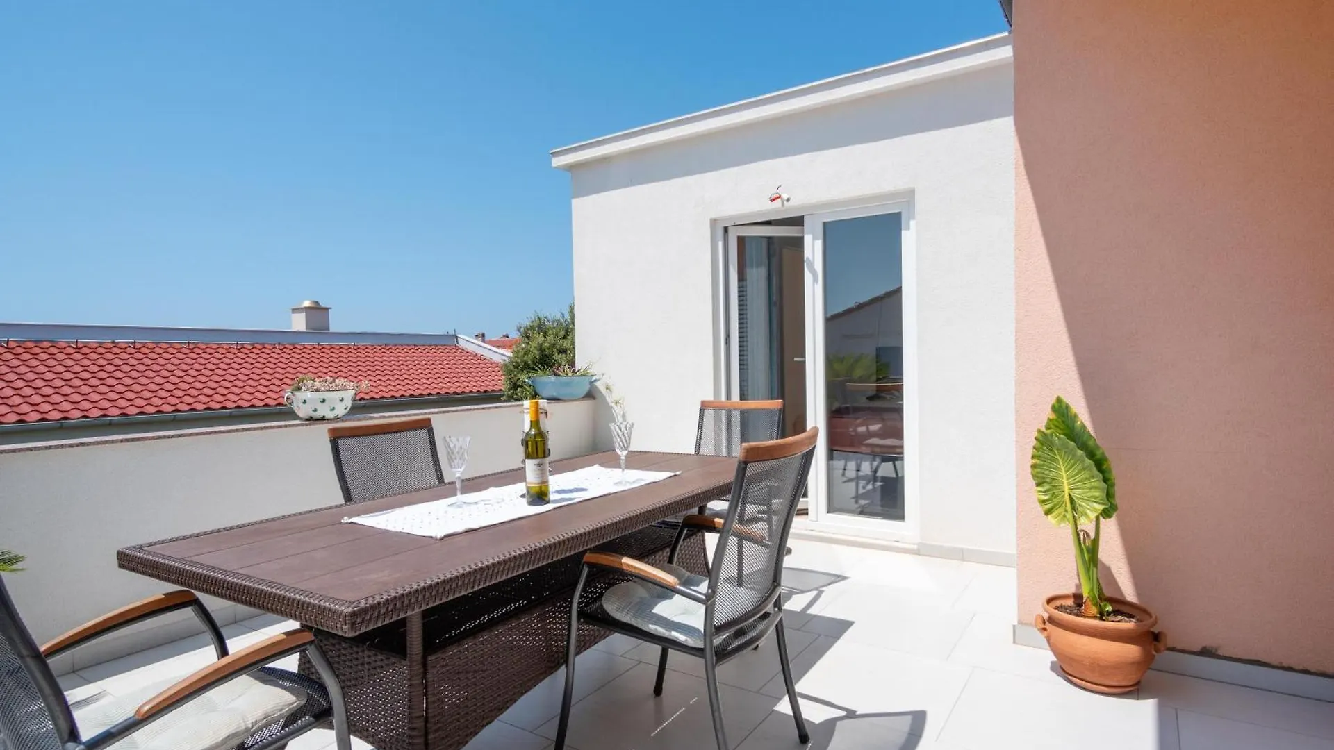 Apartment Summer In Mandre